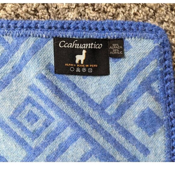LN Ccahuantico Peru blue patturn 50% Alpaca throw blanket - Picture 4 of 5